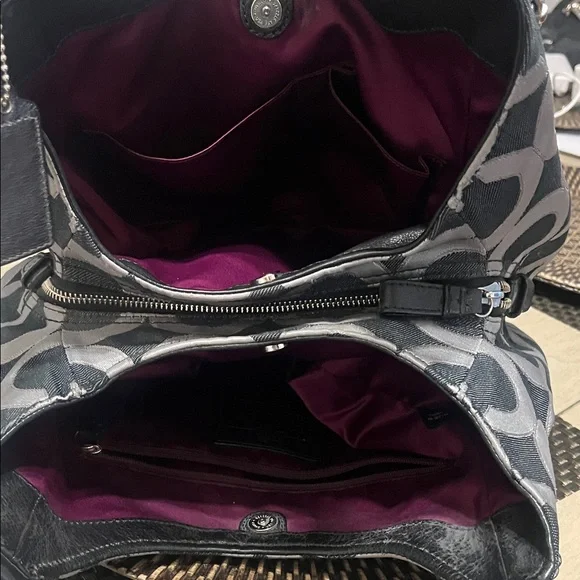 Coach Black Silver and Gray Circle Pattern Shoulder Bag - Picture 12 of 16